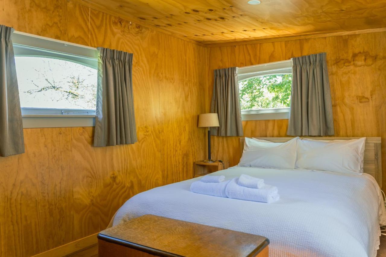 Mount Cook Station Huts Hotel Lake Tekapo Buitenkant foto